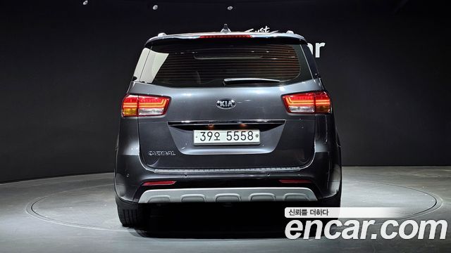 Kia Carnival из Кореи Encar
