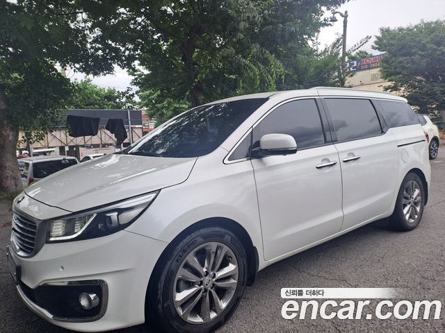 Kia Carnival 9-seater Noblesse — пробег 61 279 км — фото 2 из 5