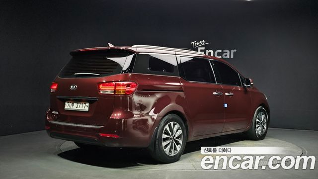Kia Carnival из Кореи Encar