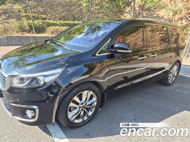 Kia Carnival из Кореи Encar
