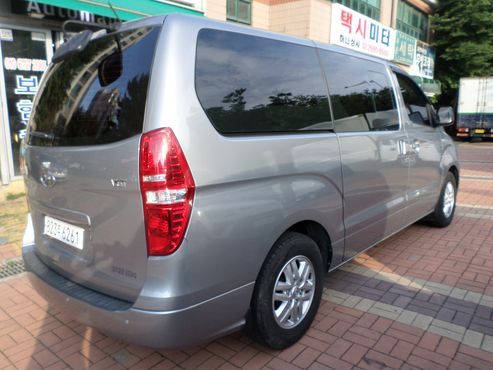 Hyundai Starex Van 5-Seater Modern — пробег 176 496 км — фото 5 из 5