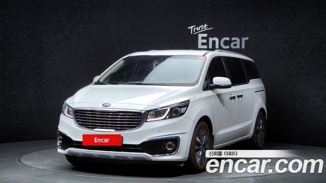 Kia Carnival 9-seater Luxury — пробег 211 685 км — фото 1 из 5