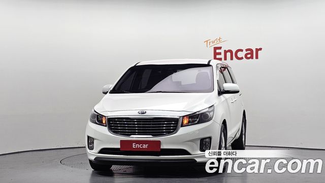 Kia Carnival 6-seater Wheelchair lift — пробег 210 954 км — фото 3 из 5