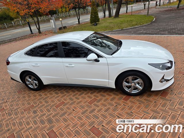 Hyundai Sonata 2.0 LPG(rental car) Style — пробег 58 447 км — фото 4 из 5