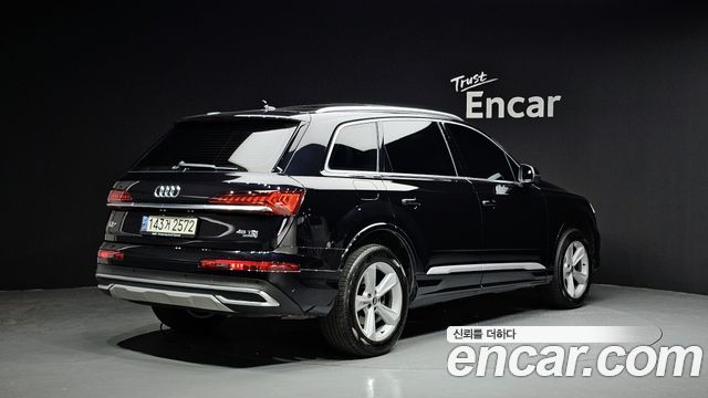 Audi Q7 45 TDI Quattro — пробег 75 557 км — фото 2 из 5