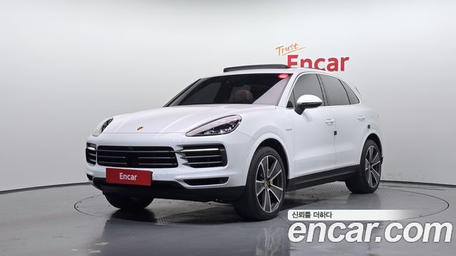Porsche Cayenne 3.0 E-Hybrid — пробег 83 713 км — фото 1 из 5