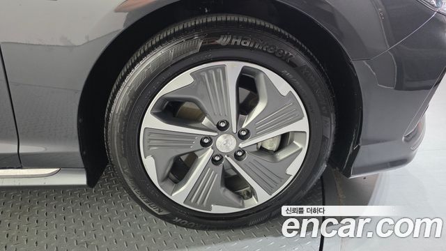 Hyundai Sonata Premium — пробег 100 786 км — фото 5 из 5