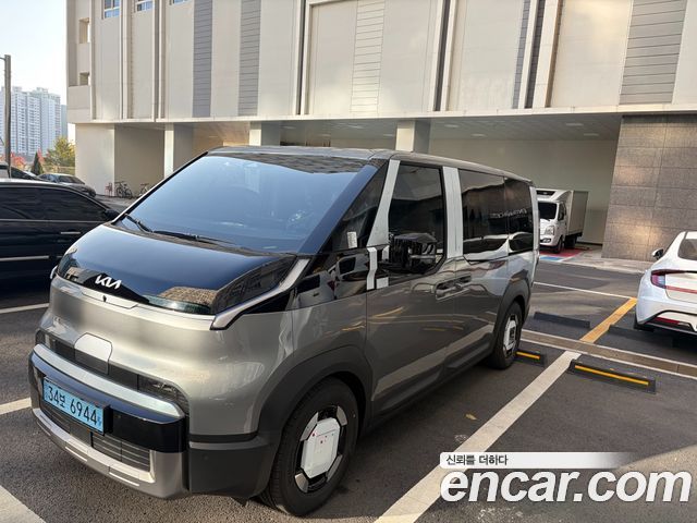 Kia PV5 Passenger 5 Seater Plus — пробег 524 км — фото 2 из 5