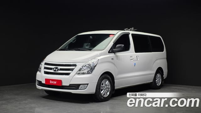 Hyundai Starex 11-Seater Wagon Smart — пробег 118 781 км — фото 1 из 5