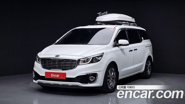 Kia Carnival Gasoline 9-seater Noblesse — пробег 67 303 км — фото 1 из 5