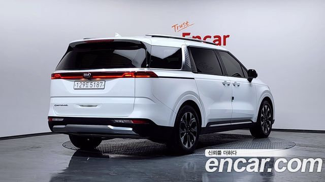 Kia Carnival из Кореи Encar
