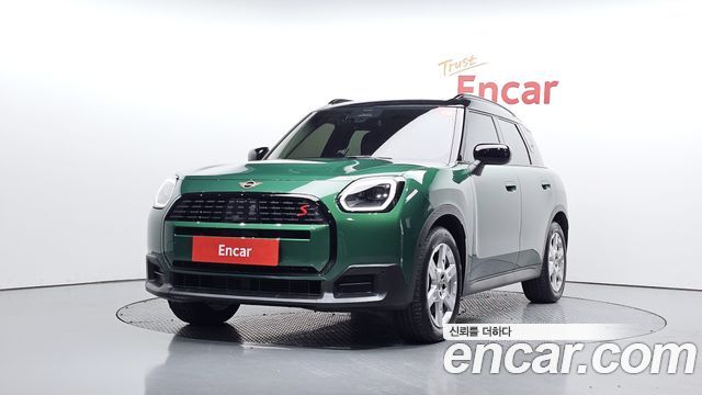 Mini Countryman ALL4 Classic — пробег 7 999 км — фото 1 из 5