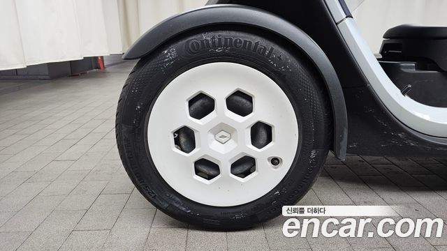 Renault (Samsung) Twizy Cargo(1-seater+Trunk) — пробег 20 411 км — фото 5 из 5