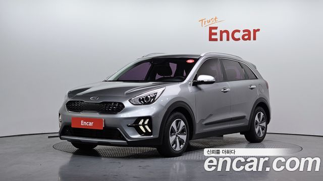 Kia Niro 1.6 HEV Luxury — пробег 55 930 км — фото 1 из 5