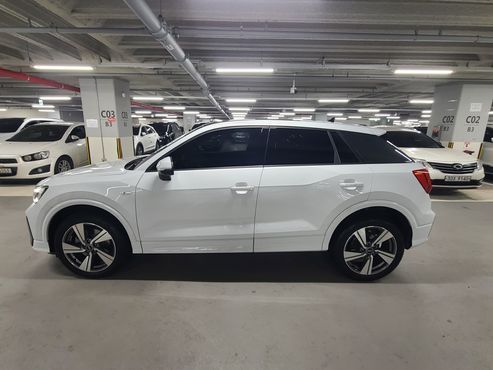 Audi Q2 35 TDI Premium — пробег 17 755 км — фото 4 из 5
