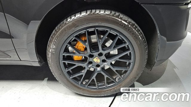 Porsche Macan из Кореи Encar