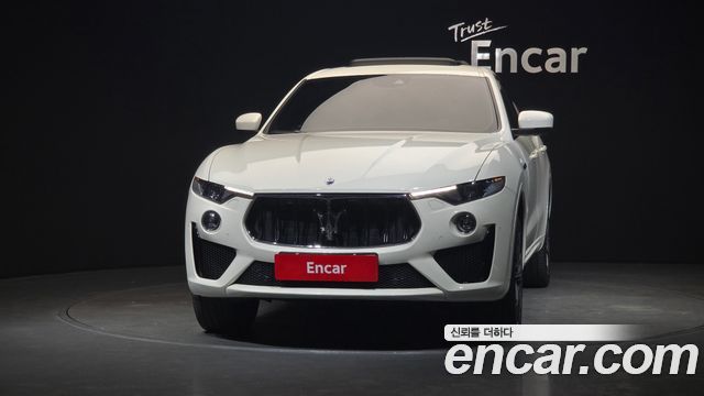 Maserati Levante из Кореи Encar