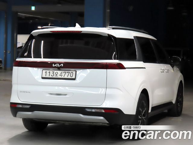 Kia Carnival 9-Seater Prestige — пробег 124 251 км — фото 2 из 5