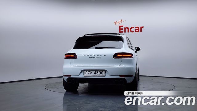 Porsche Macan из Кореи Encar