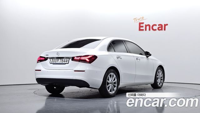 Mercedes-Benz A-Class из Кореи Encar