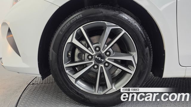 Kia K3 из Кореи Encar