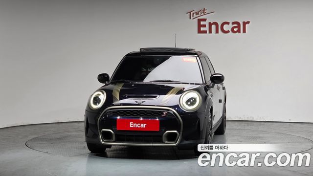 Mini Cooper 5Door Resolute Edition 3rd Gen — пробег 30 531 км — фото 3 из 5