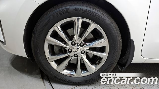 Kia Carnival 7-Seater Limousine VIP — пробег 182 244 км — фото 5 из 5