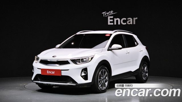Kia Stonic из Кореи Encar