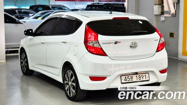 Hyundai Accent Diesel 1.6 VGT Modern — пробег 173 399 км — фото 4 из 5