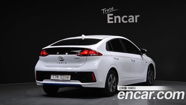 Hyundai Ioniq из Кореи Encar
