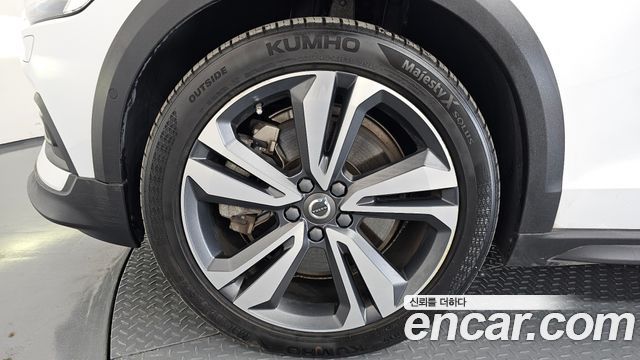 Volvo V60 из Кореи Encar