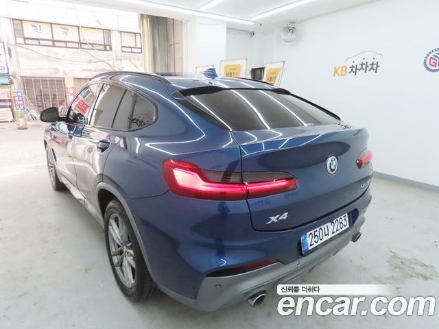 BMW X4 xDrive20i M Sports X Onlile Exclusive Edition — пробег 100 000 км — фото 4 из 5