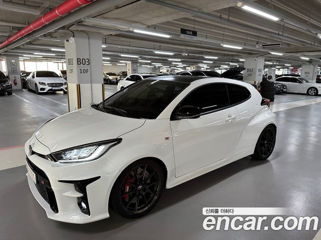 Toyota Yaris(Vitz) из Кореи Encar