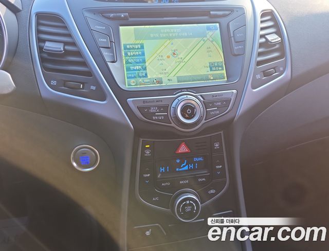 Hyundai AVANTE 1.6 GDi Premium TUIX Edition II — пробег 170 000 км — фото 5 из 5