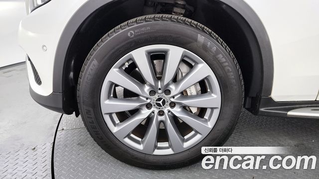 Mercedes-Benz GLC-Class GLC350e 4MATIC — пробег 72 128 км — фото 5 из 5