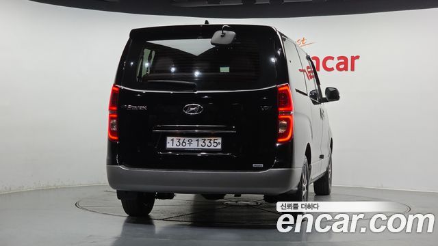 Hyundai Starex 4WD Urban 9-Seater Exclusive — пробег 98 349 км — фото 4 из 5