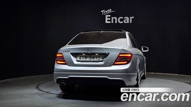 Mercedes-Benz C-Class C200 CGI Avantgarde Style Package — пробег 145 603 км — фото 4 из 5