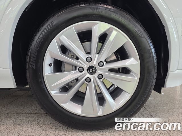 Audi Q6 e-tron из Кореи Encar