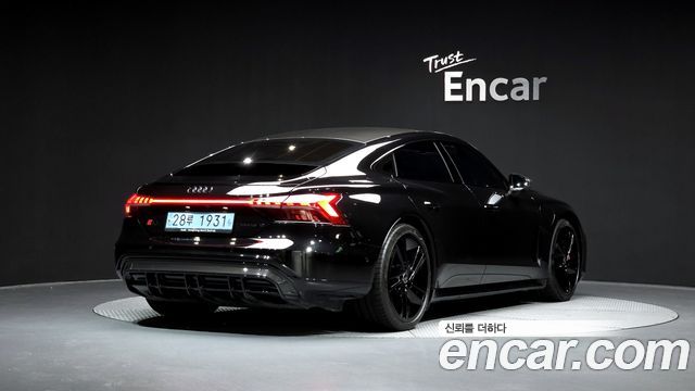 Audi RS e-tron GT из Кореи Encar