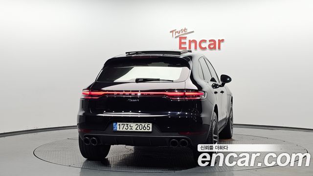 Porsche Macan 2.0 95B — пробег 57 970 км — фото 4 из 5