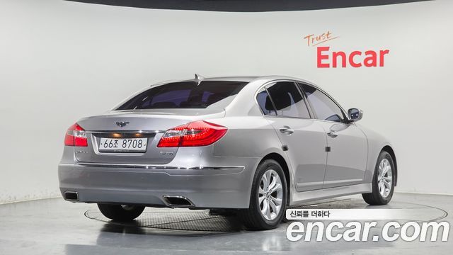 Hyundai Genesis из Кореи Encar