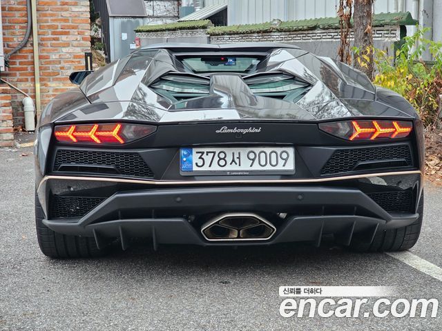 Lamborghini Aventador из Кореи Encar