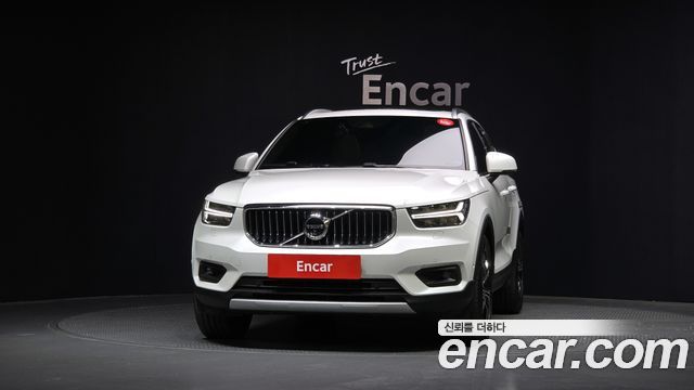 Volvo XC40 T4 Inscription — пробег 56 631 км — фото 3 из 5