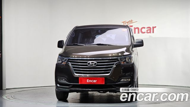 Hyundai Starex 4WD Urban 9-Seater Premium — пробег 102 013 км — фото 3 из 5