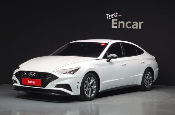 Hyundai Sonata 2.0 Premium Plus — пробег 114 477 км — фото 1 из 5