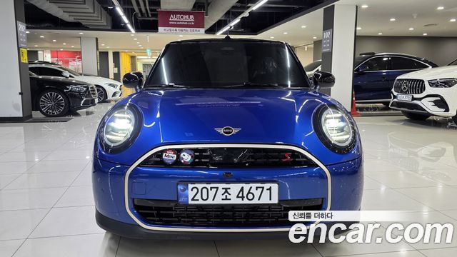 Mini Cooper Convertible Favoured — пробег 10 342 км — фото 2 из 5