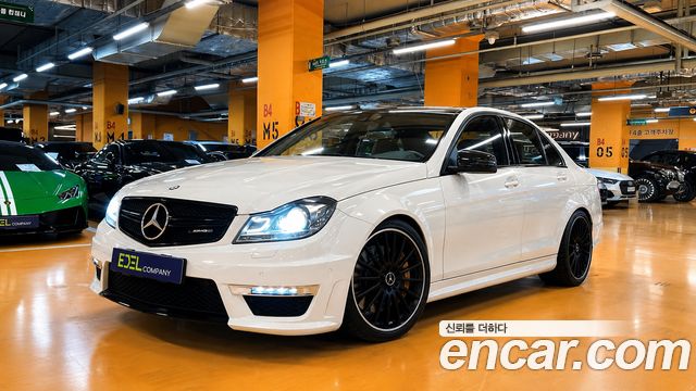Mercedes-Benz C-Class C63 AMG Sedan — пробег 149 000 км — фото 1 из 5