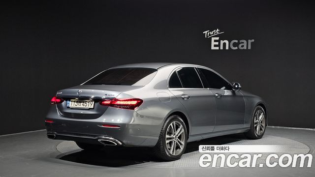 Mercedes-Benz E-Class из Кореи Encar