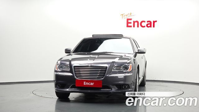 Chrysler 300C 3.6 AWD — пробег 118 429 км — фото 3 из 5