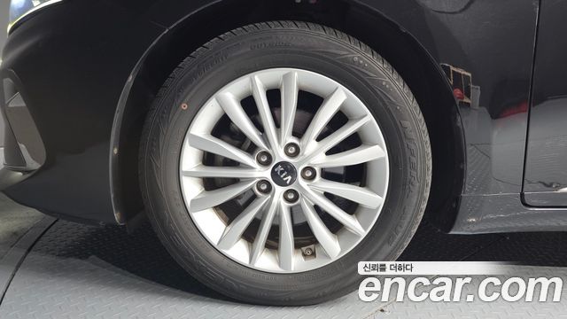 Kia K7 из Кореи Encar